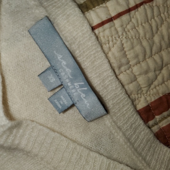 Cashmere sweater - Picture 2 of 3